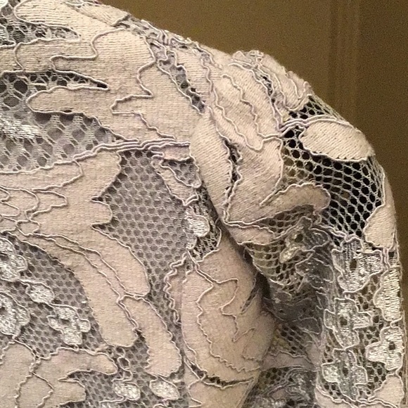 Worthington light grey lace sweater size small, like new condition. - Picture 4 of 7